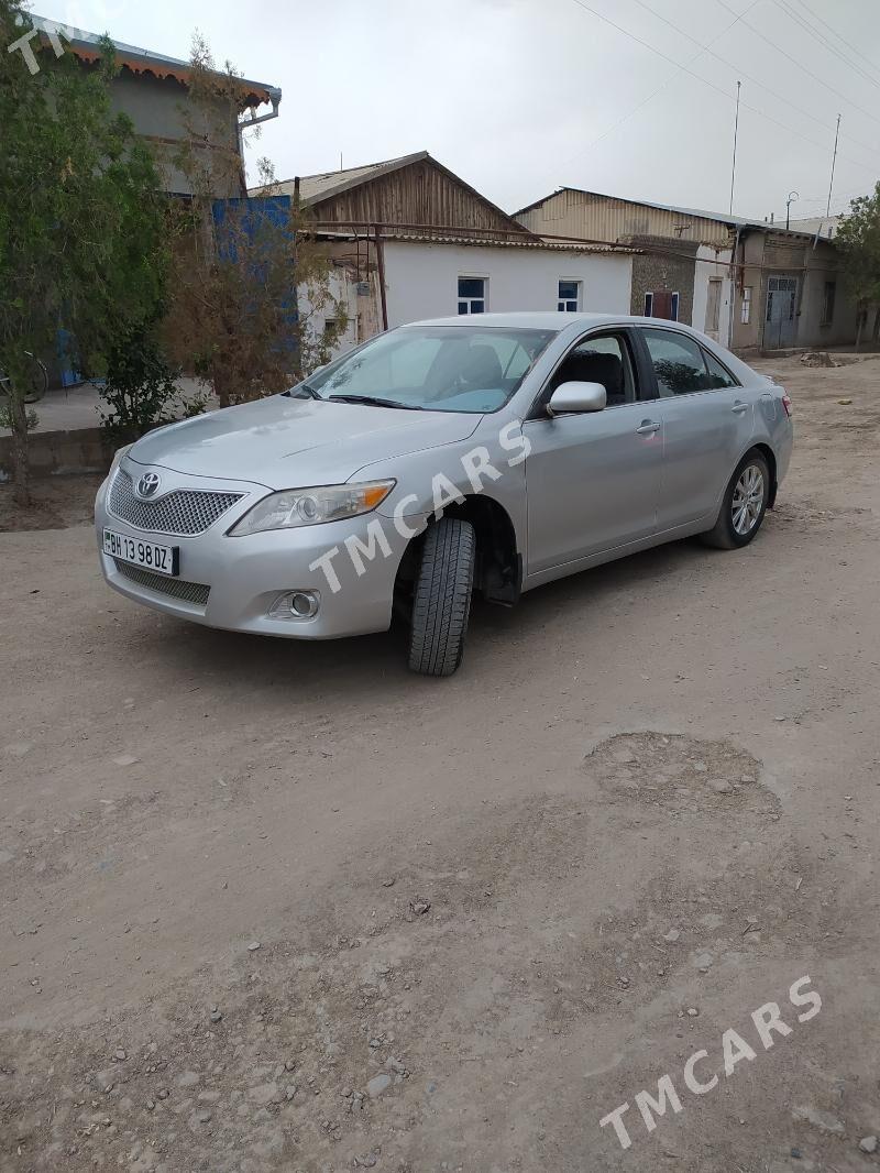 Toyota Camry 2010 - 150 000 TMT - Gurbansoltan Eje - img 3