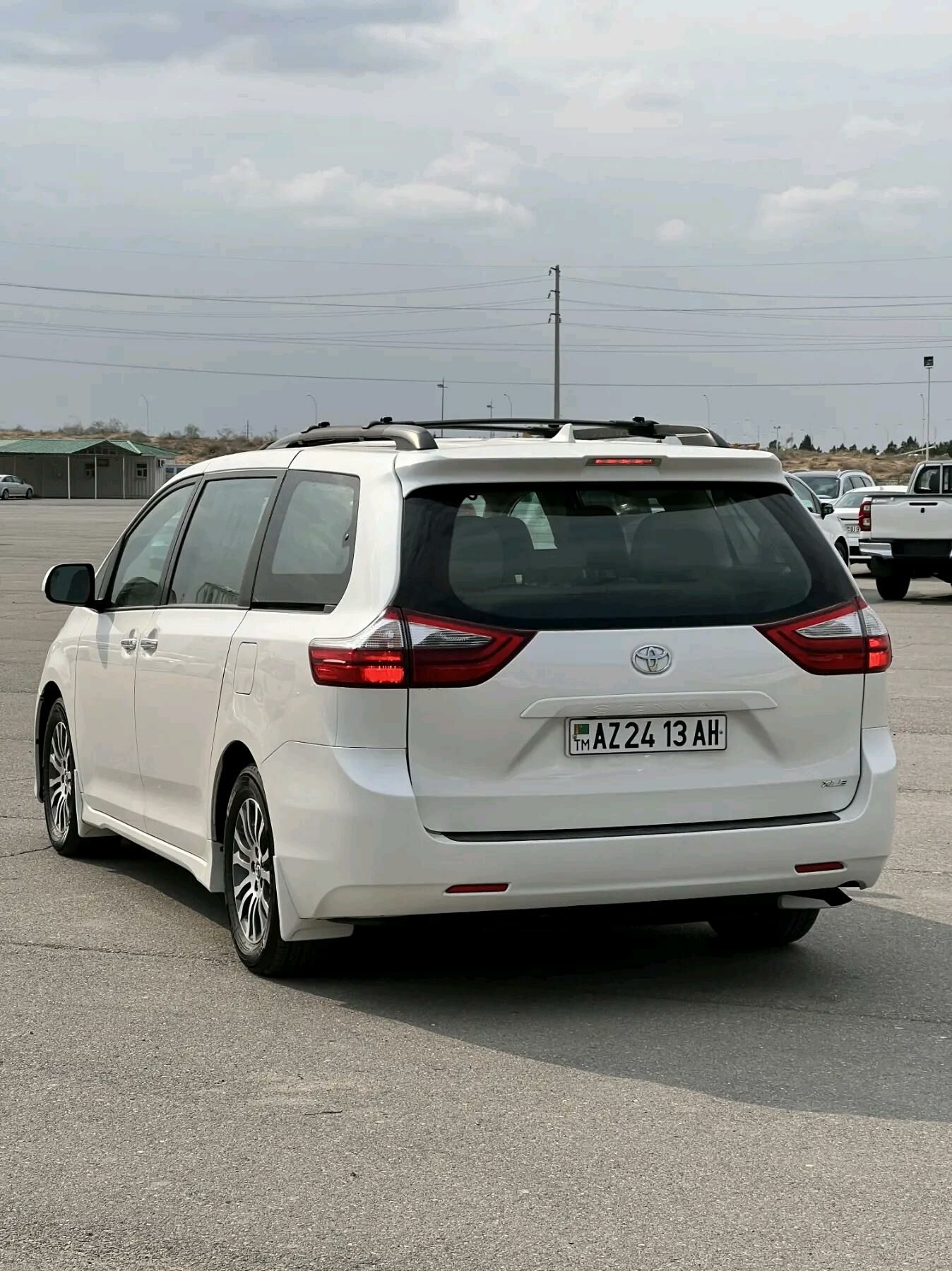Toyota Sienna 2019 - 445 000 TMT - Aşgabat - img 8