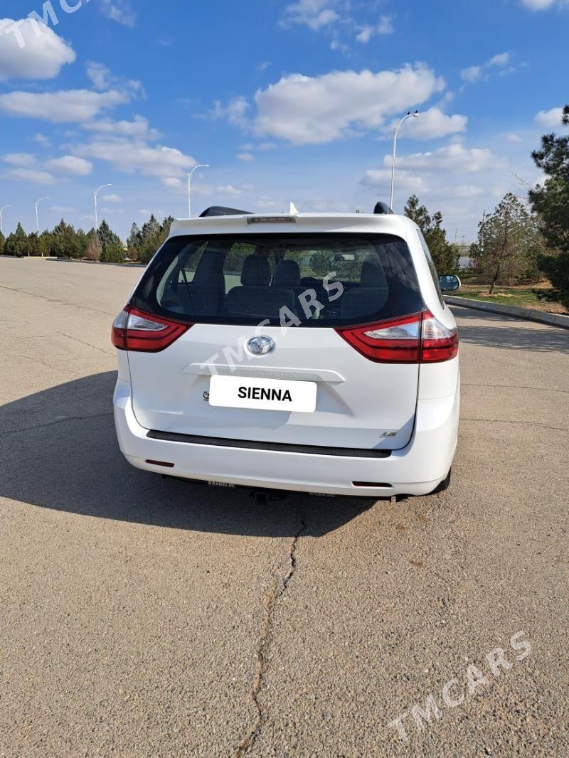 Toyota Sienna 2018 - 390 000 TMT - Гёкдепе - img 2