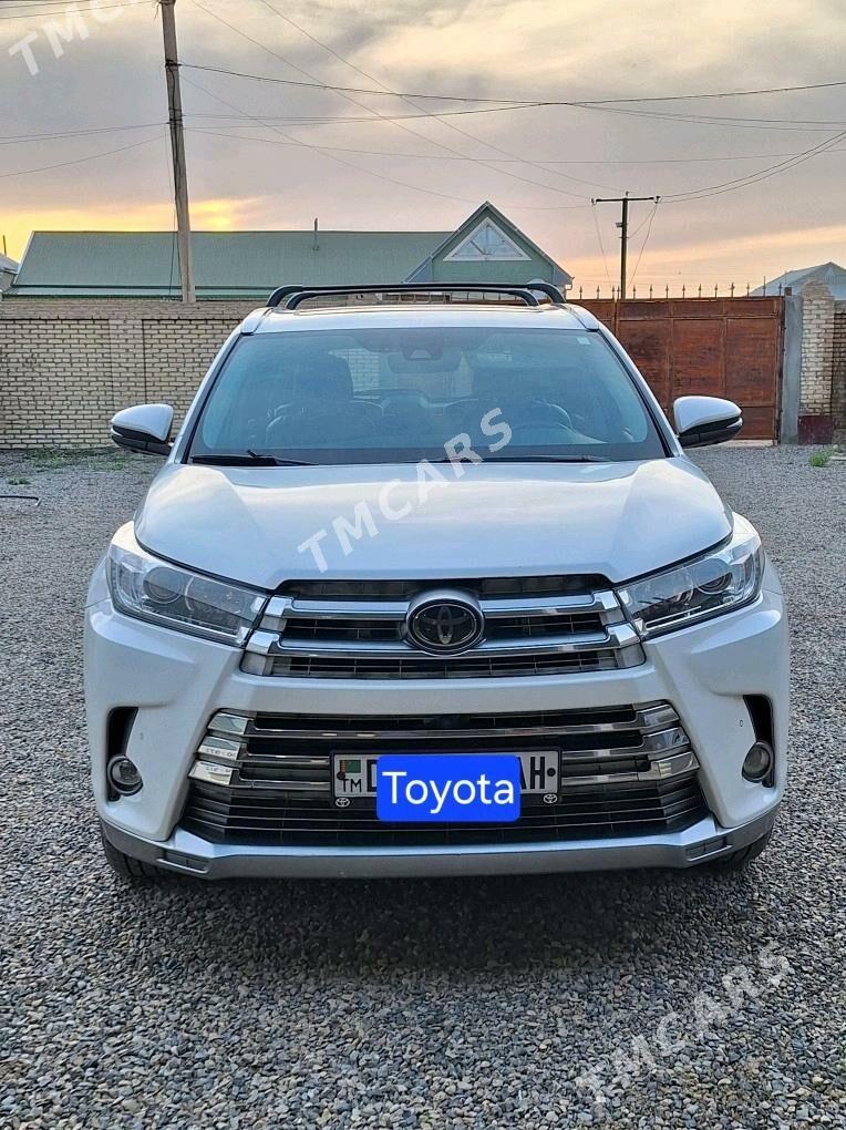 Toyota Highlander 2019 - 510 000 TMT - Теджен - img 2