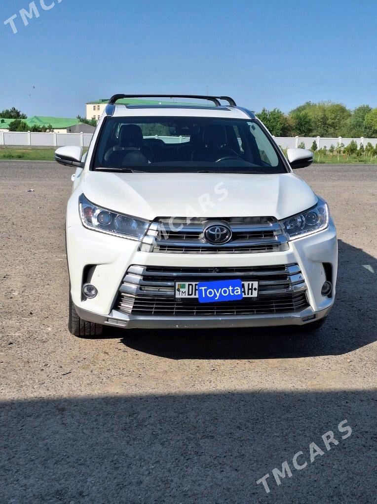 Toyota Highlander 2019 - 510 000 TMT - Теджен - img 4