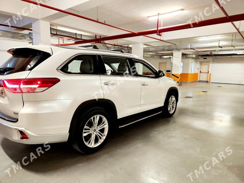 Toyota Highlander 2019 - 490 000 TMT - Кëши - img 5