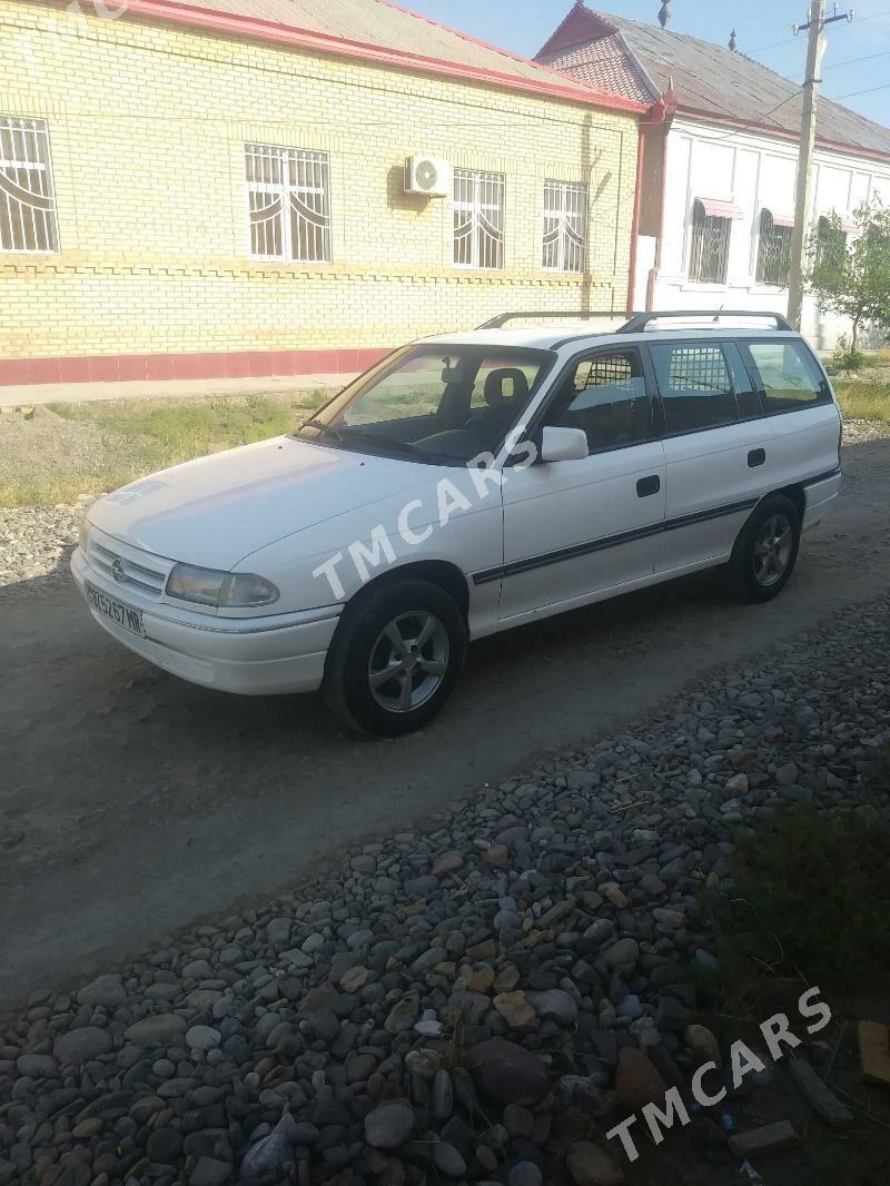 Opel Astra 1993 - 30 000 TMT - Мары - img 5