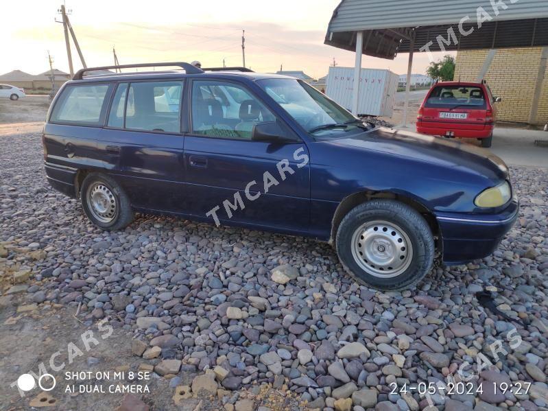 Opel Astra 1992 - 25 000 TMT - Мургап - img 4