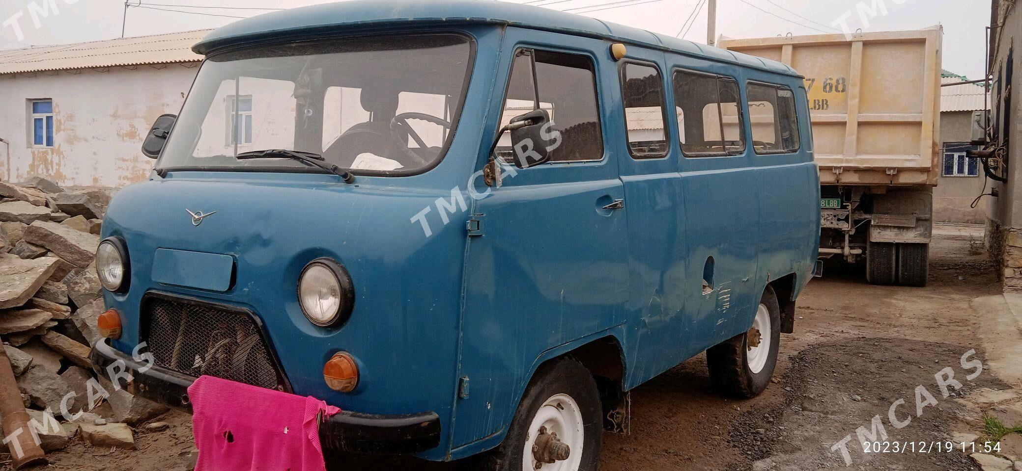 UAZ 2206 2000 - 50 000 TMT - Койтендаг - img 2