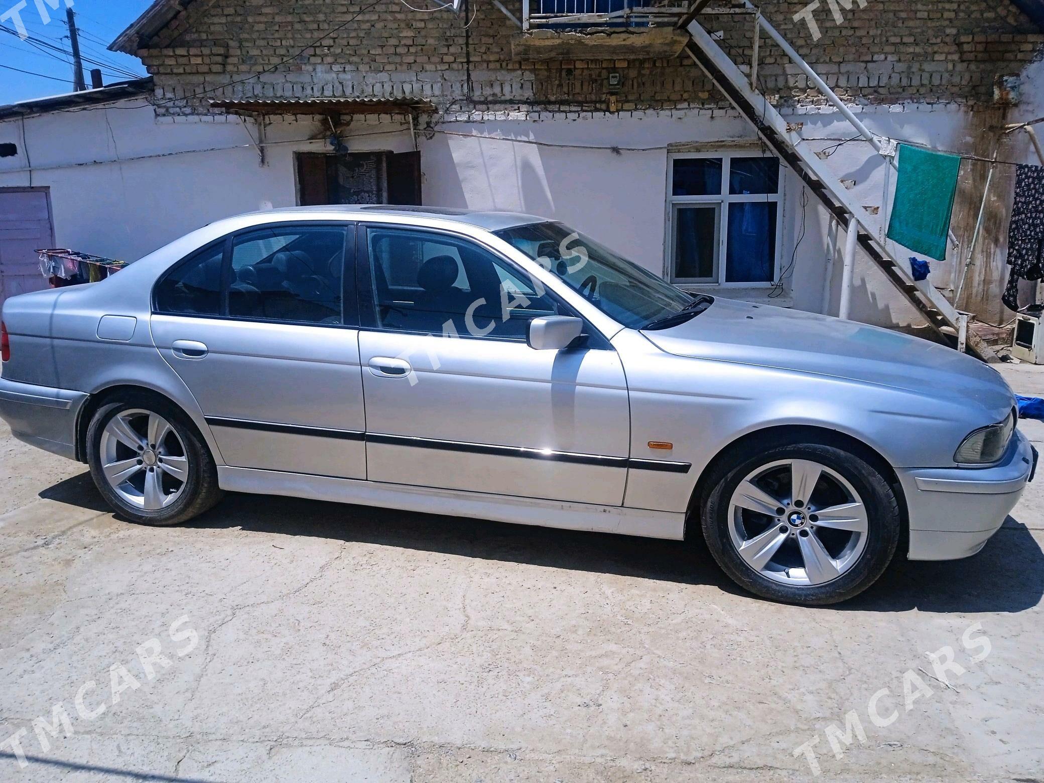 BMW 525 2002 - 50 000 TMT - Bäherden - img 2