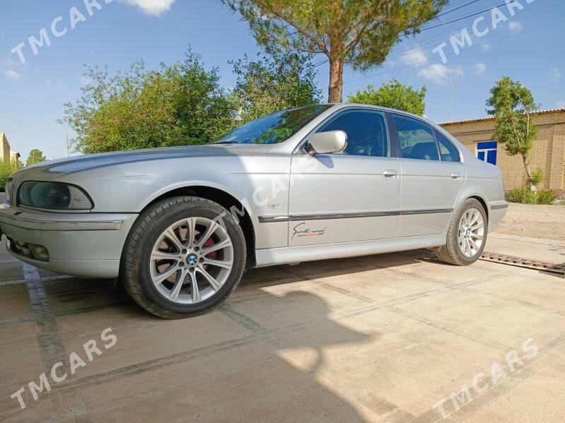 BMW E39 2000 - 110 000 TMT - Sakar - img 3