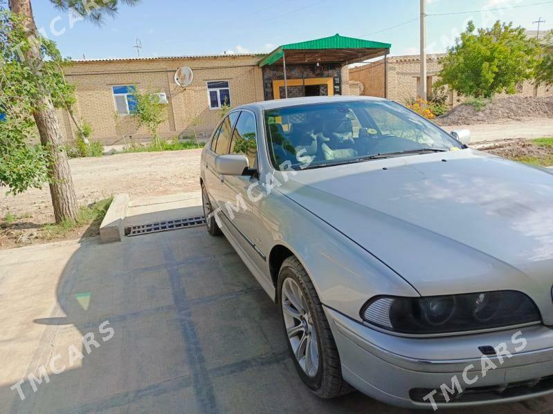 BMW E39 2000 - 110 000 TMT - Сакар - img 8