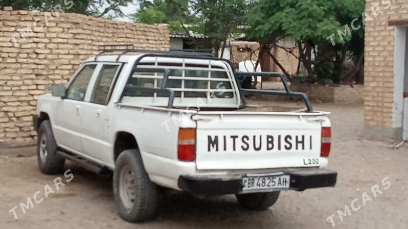 Mitsubishi L200 1997 - 45 000 TMT - Серахс - img 3
