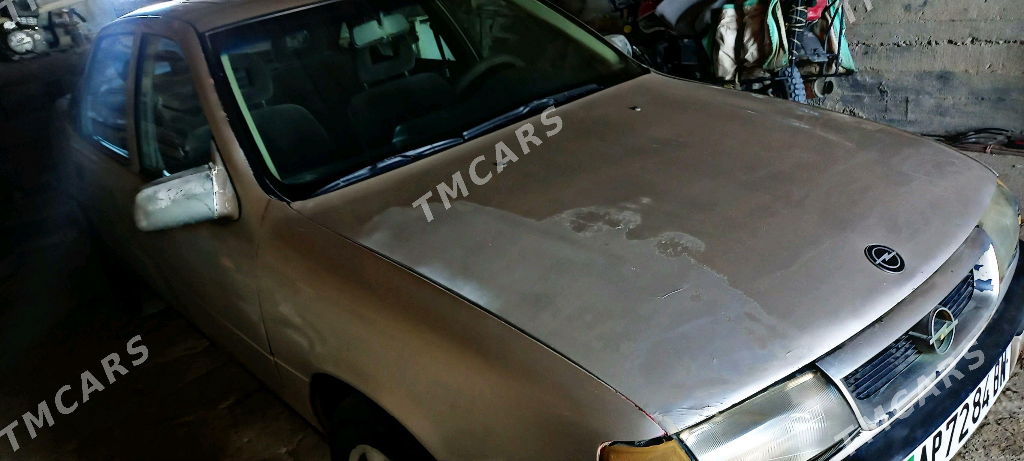 Opel Vectra 1991 - 18 000 TMT - Гумдаг - img 3