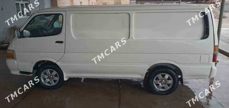 Toyota Hiace 2002 - 85 000 TMT - Теджен - img 4