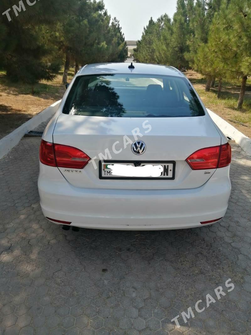 Volkswagen Jetta 2014 - 135 000 TMT - Türkmenbaşy - img 3