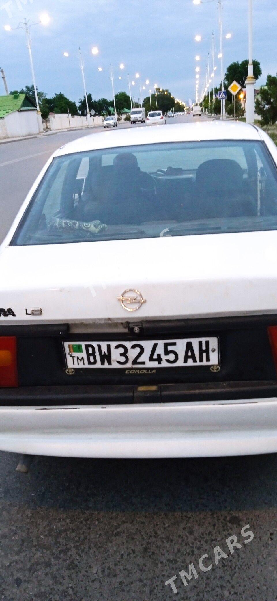 Opel Vectra 1991 - 30 000 TMT - Бедев - img 3