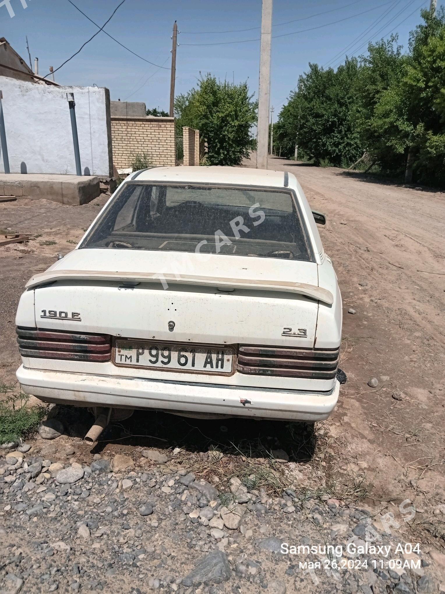 Mercedes-Benz 190E 1985 - 7 000 TMT - Tejen - img 3