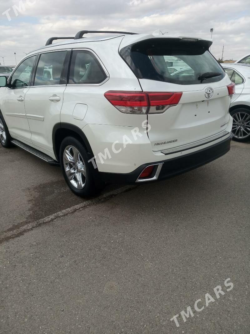 Toyota Highlander 2019 - 578 000 TMT - Ашхабад - img 3