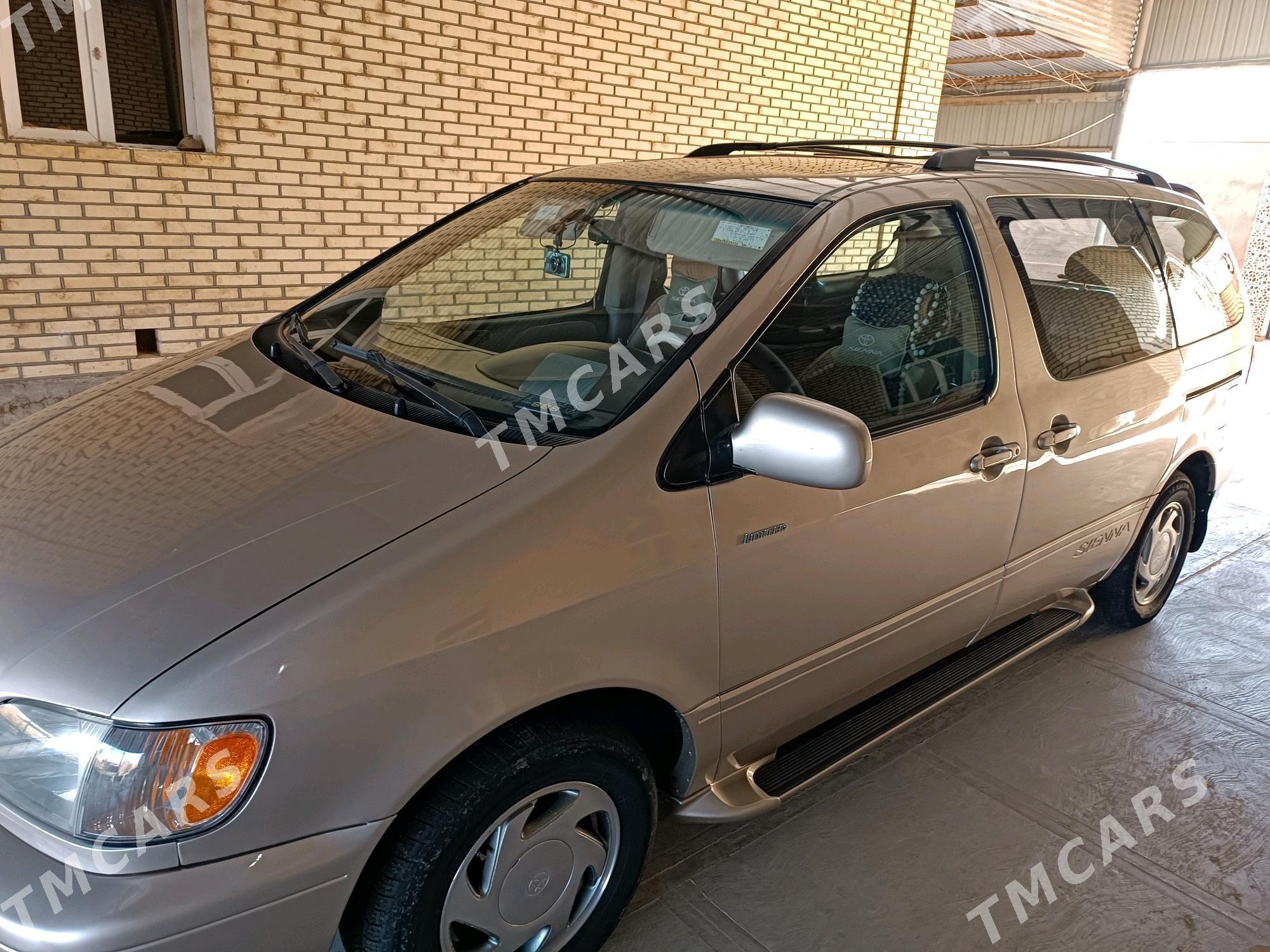 Toyota Sienna 2001 - 155 000 TMT - Сакарчага - img 4