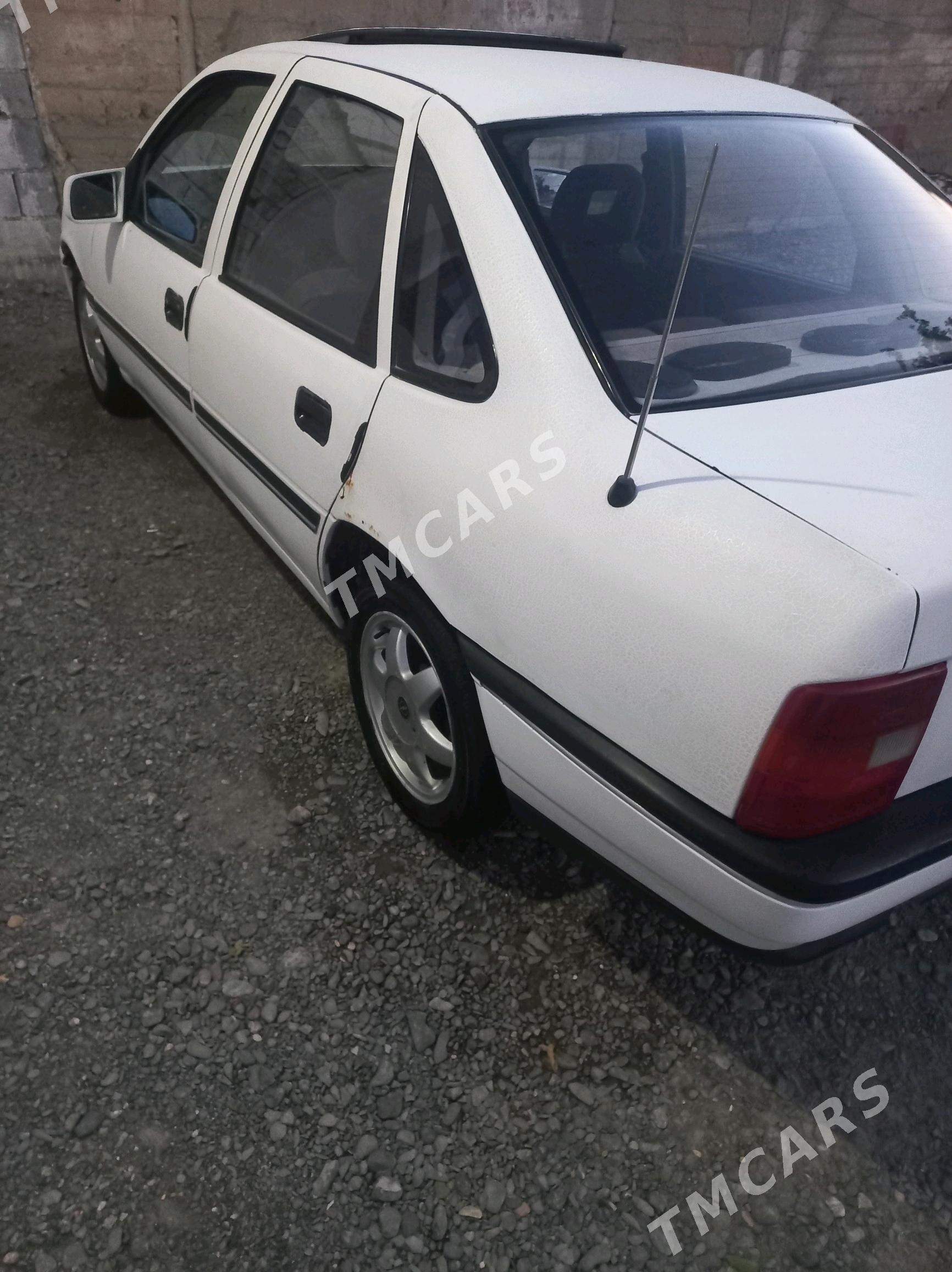 Opel Vectra 1989 - 24 000 TMT - Гёкдепе - img 6