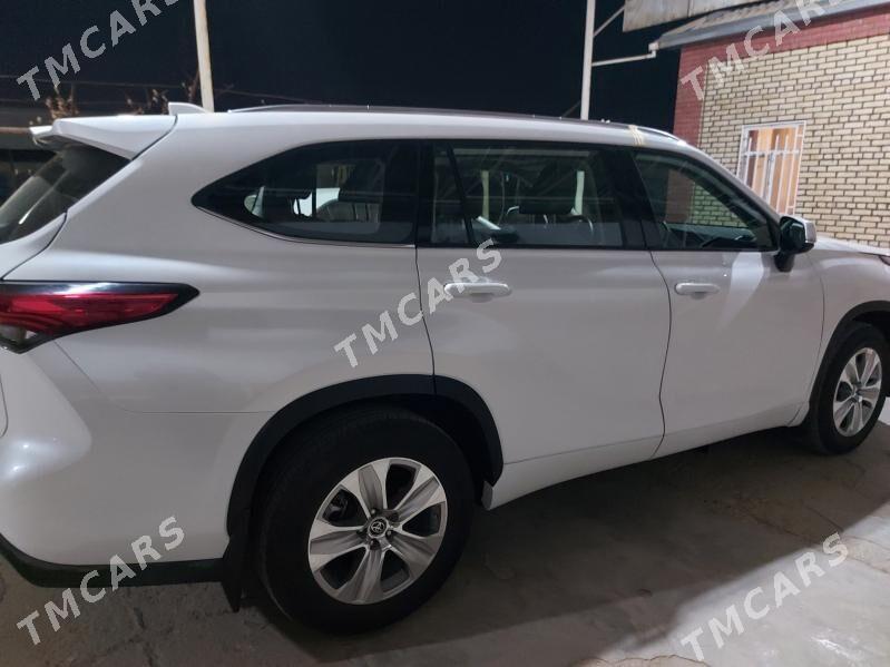 Toyota Highlander 2021 - 585 000 TMT - Мары - img 5