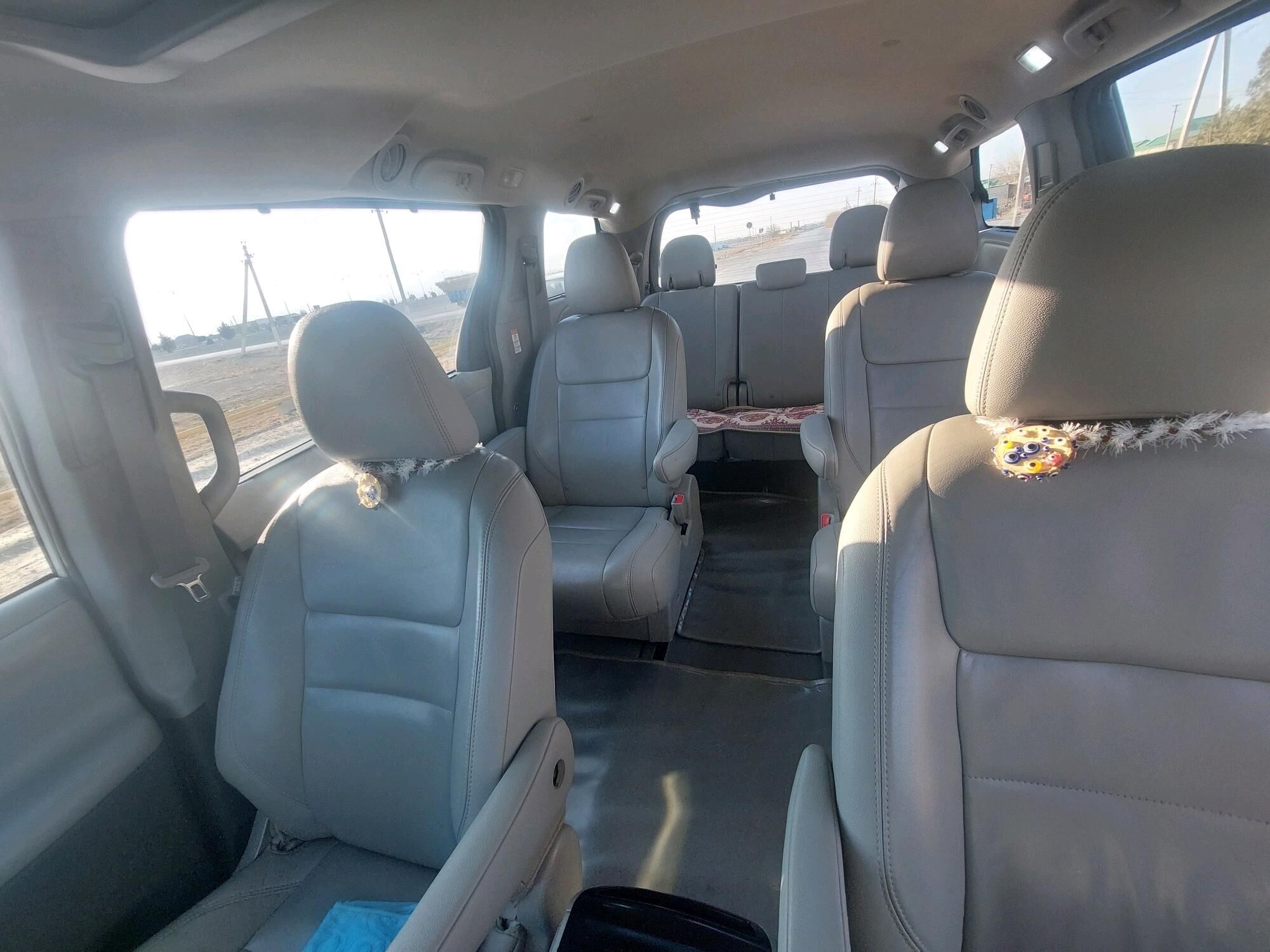 Toyota Sienna 2018 - 345 000 TMT - Бахарден - img 6