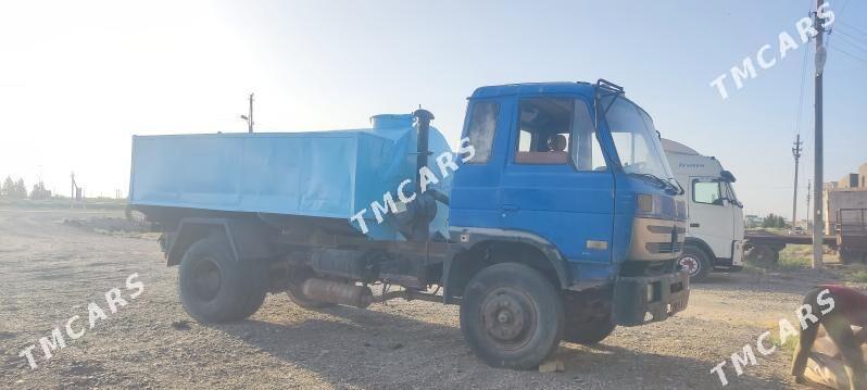 Dongfeng 370 2012 - 110 000 TMT - Sarahs - img 2