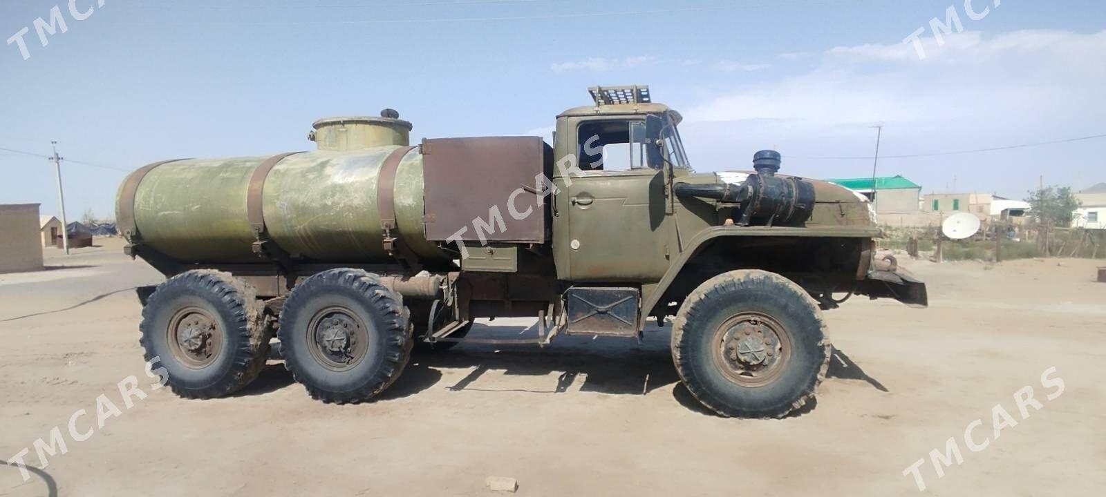 Ural 4320 1993 - 140 000 TMT - Ак-Бугдайский этрап - img 3