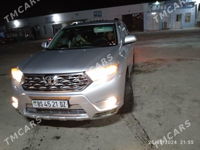 Toyota Highlander 2011 - 300 000 TMT - Кёнеургенч - img 7