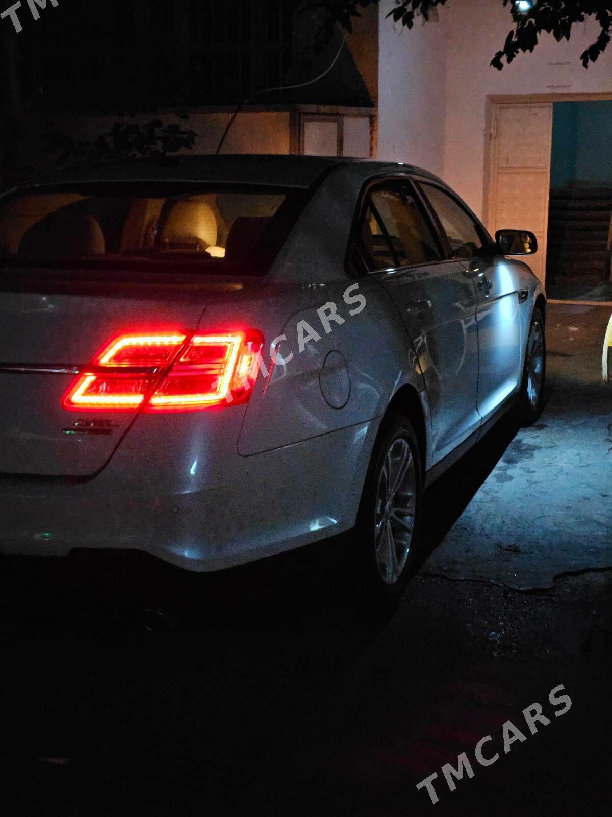 Ford Taurus 2017 - 255 000 TMT - Aşgabat - img 6