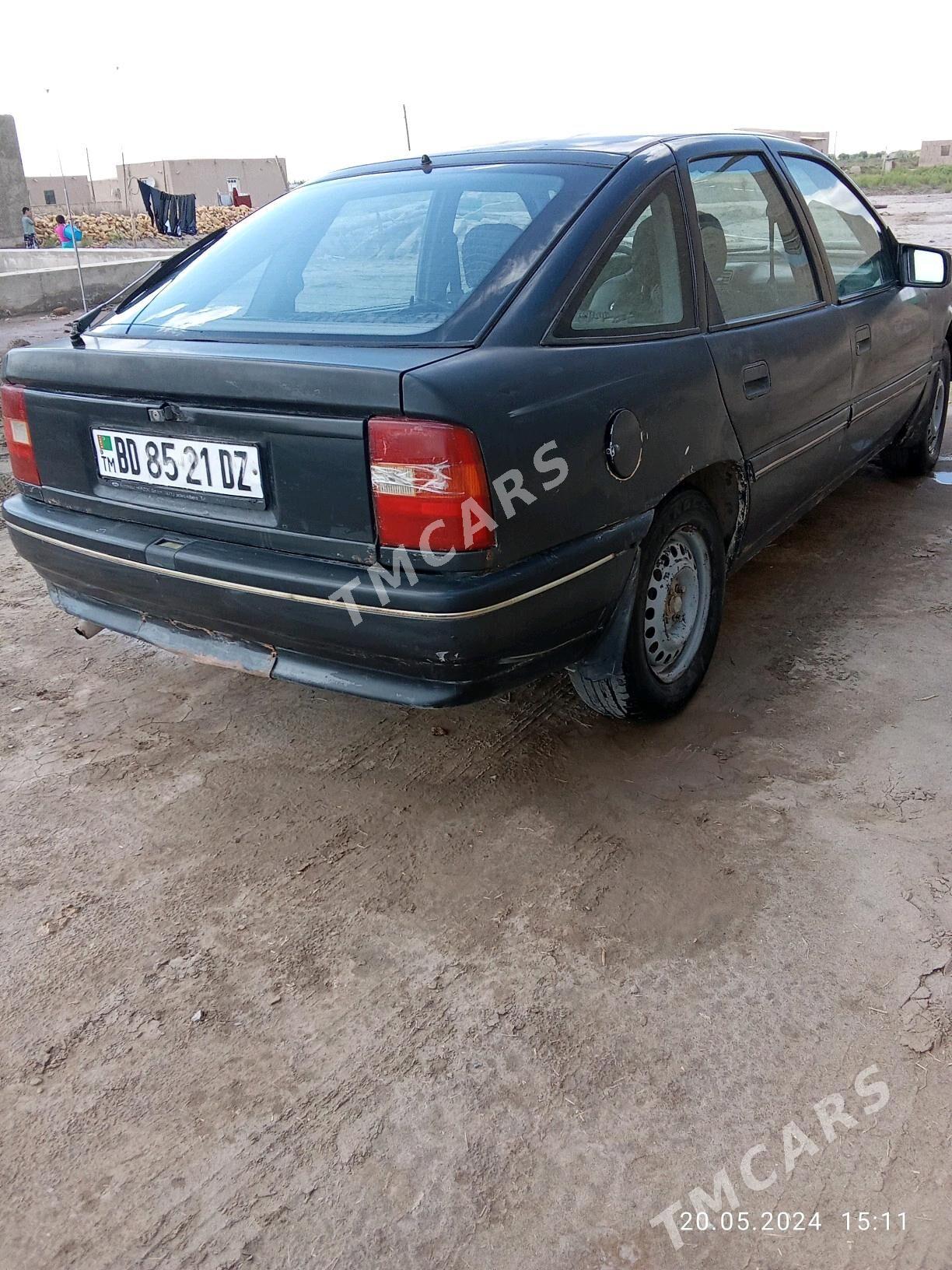 Opel Vectra 1991 - 13 000 TMT - етр. Туркменбаши - img 4