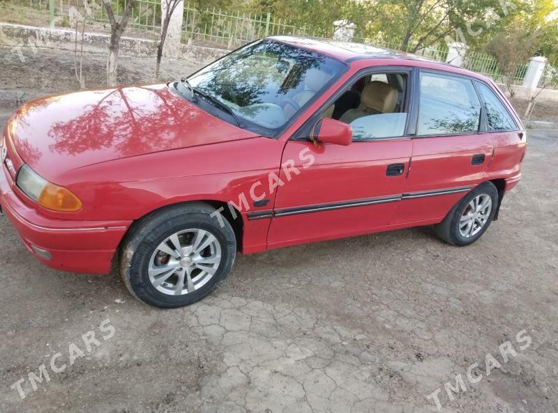 Opel Astra 1993 - 25 000 TMT - Рухубелентский этрап - img 2