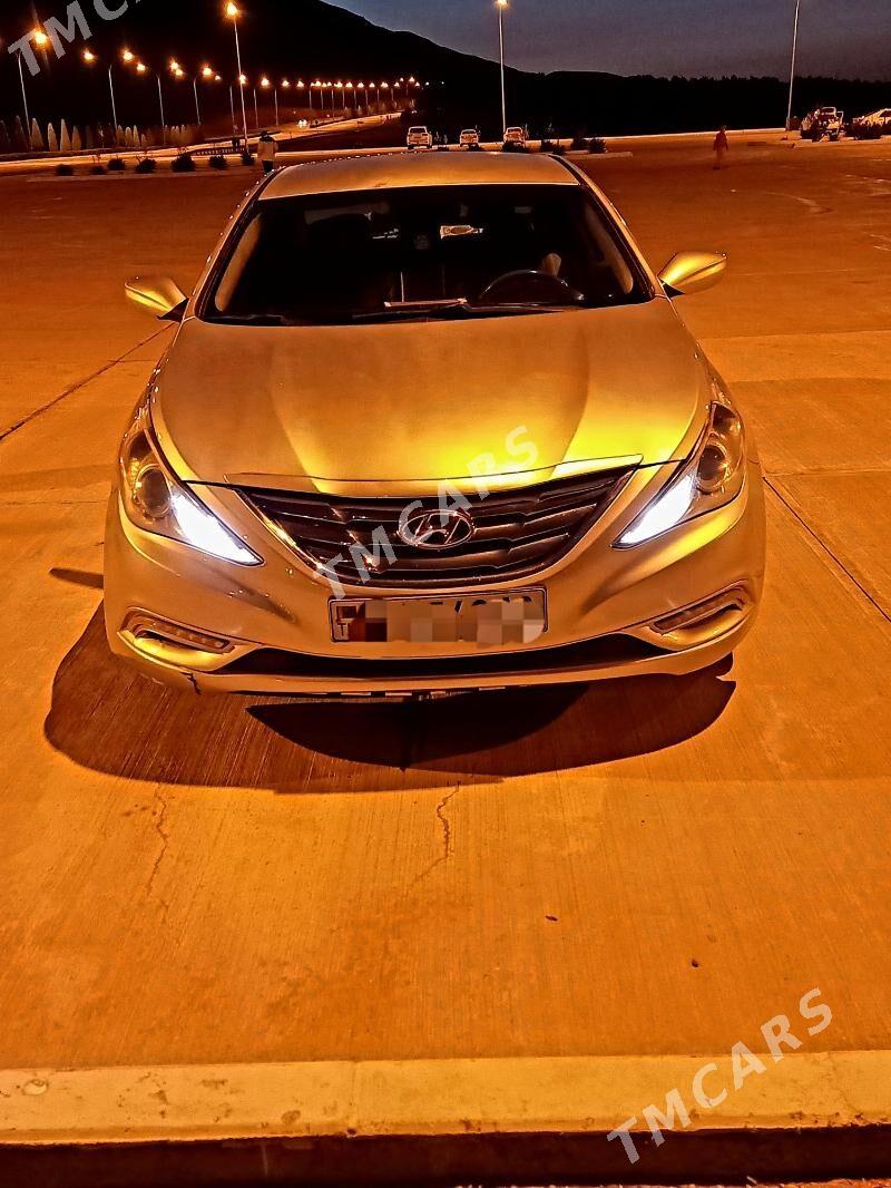 Hyundai Sonata 2010 - 150 000 TMT - Багир - img 3