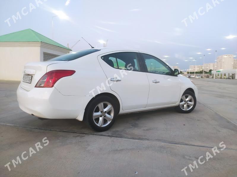 Nissan Versa 2012 - 85 000 TMT - Ашхабад - img 2