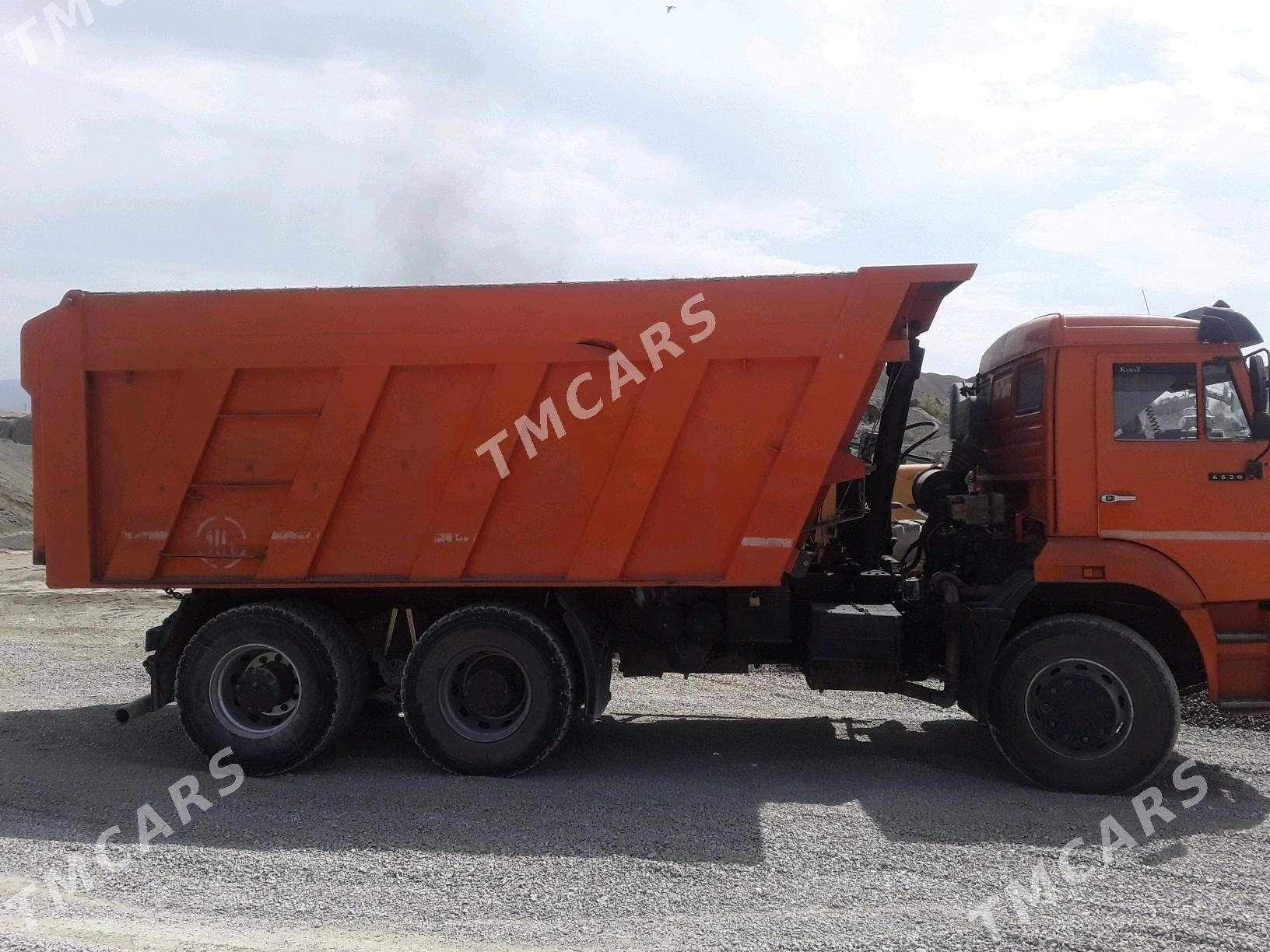 Kamaz 6520 2011 - 350 000 TMT - Гёкдепе - img 2