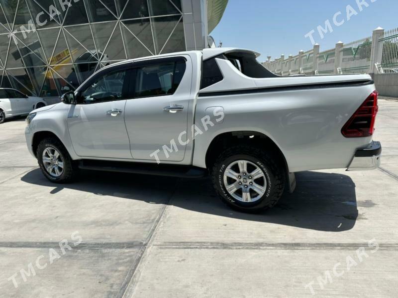 Toyota Hilux 2023 - 600 000 TMT - 11 мкр - img 10