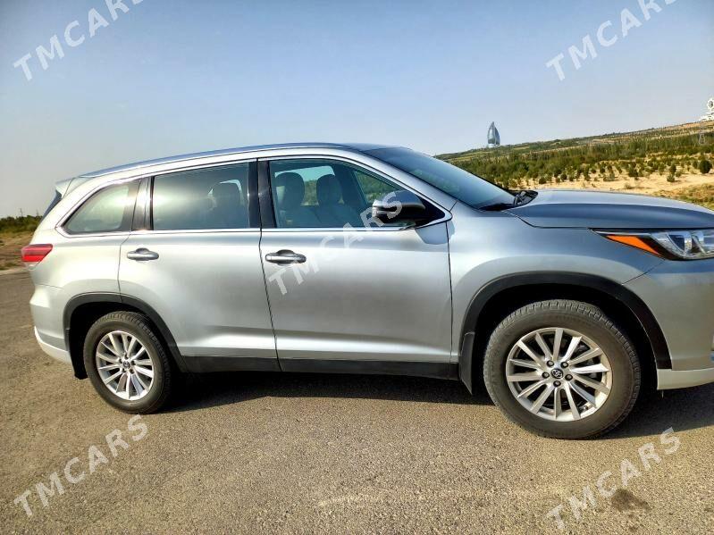 Toyota Highlander 2019 - 430 000 TMT - Aşgabat - img 3