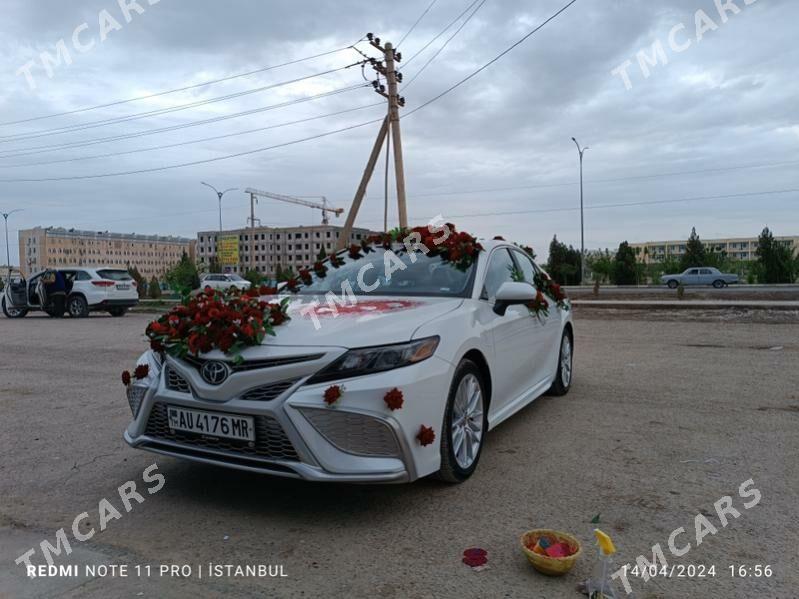 Toyota Camry 2021 - 390 000 TMT - Байрамали - img 2