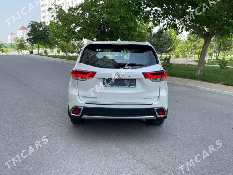 Toyota Highlander 2018 - 487 500 TMT - Ашхабад - img 2