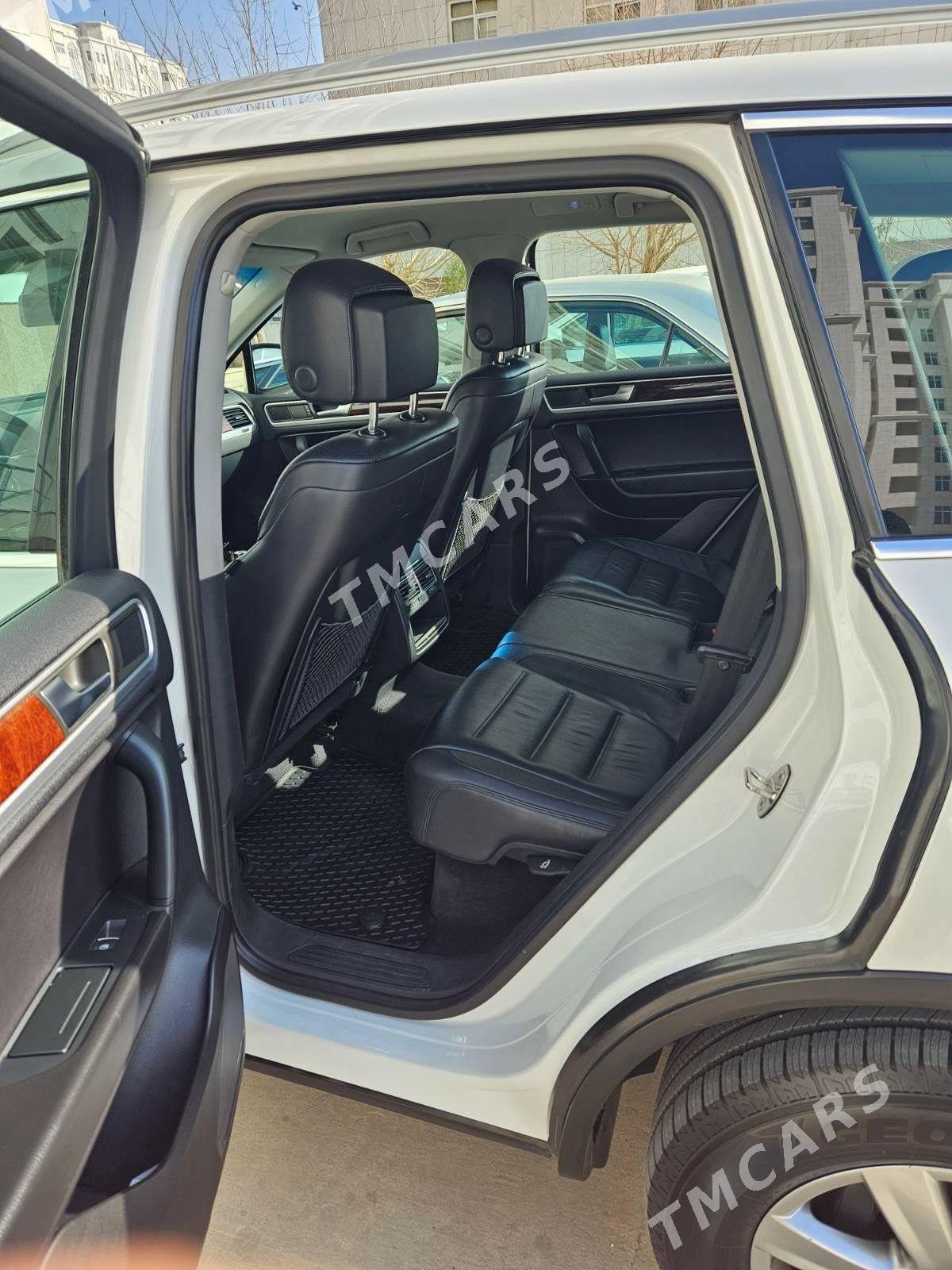 Volkswagen Touareg 2014 - 420 000 TMT - Ашхабад - img 5