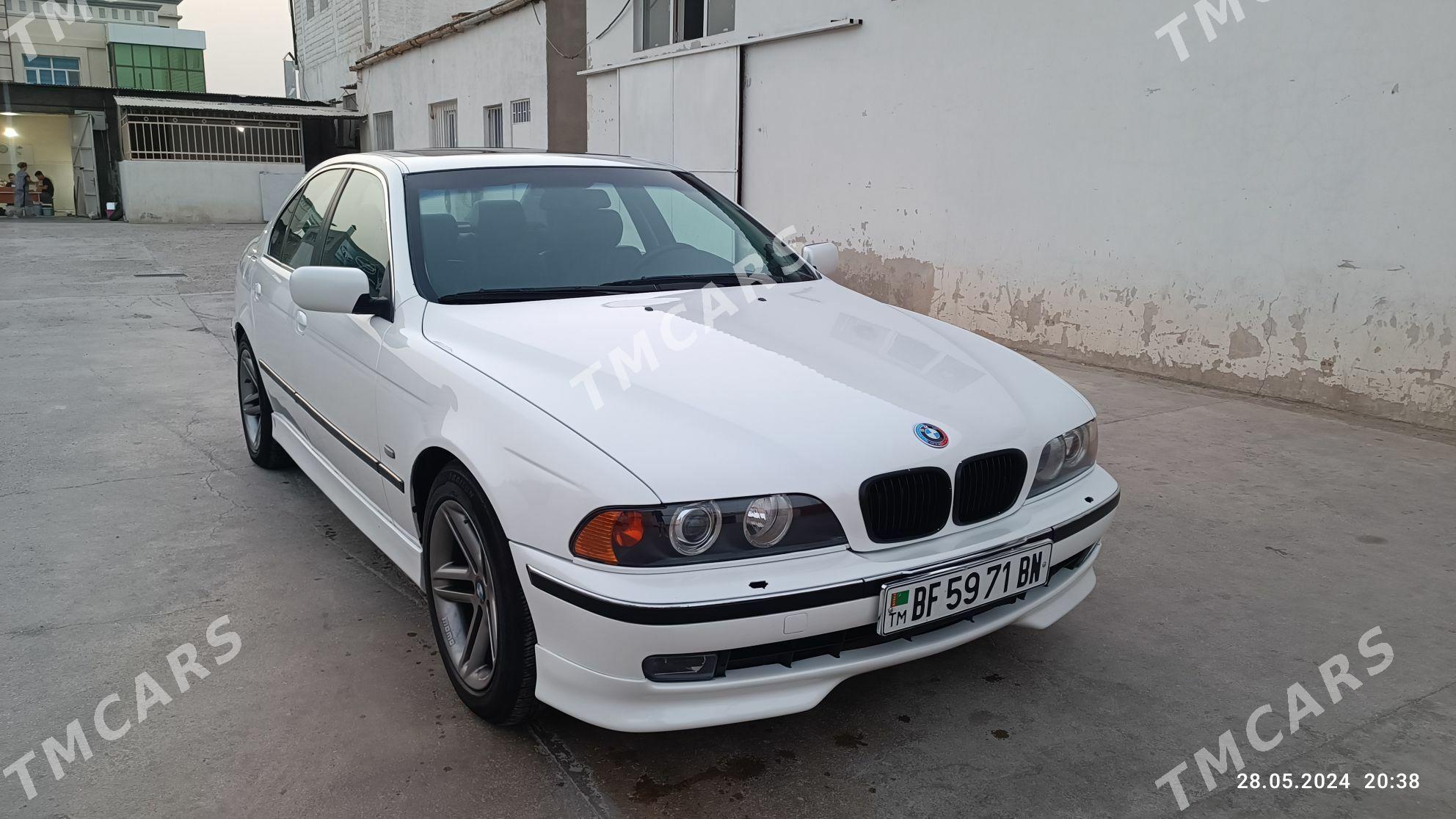BMW E39 1997 - 130 000 TMT - Балканабат - img 3