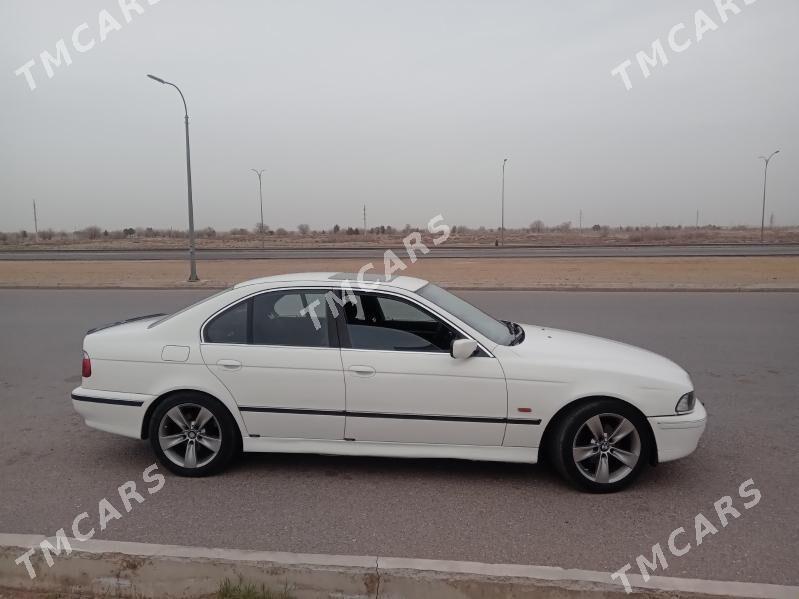 BMW E39 2000 - 95 000 TMT - Aşgabat - img 2