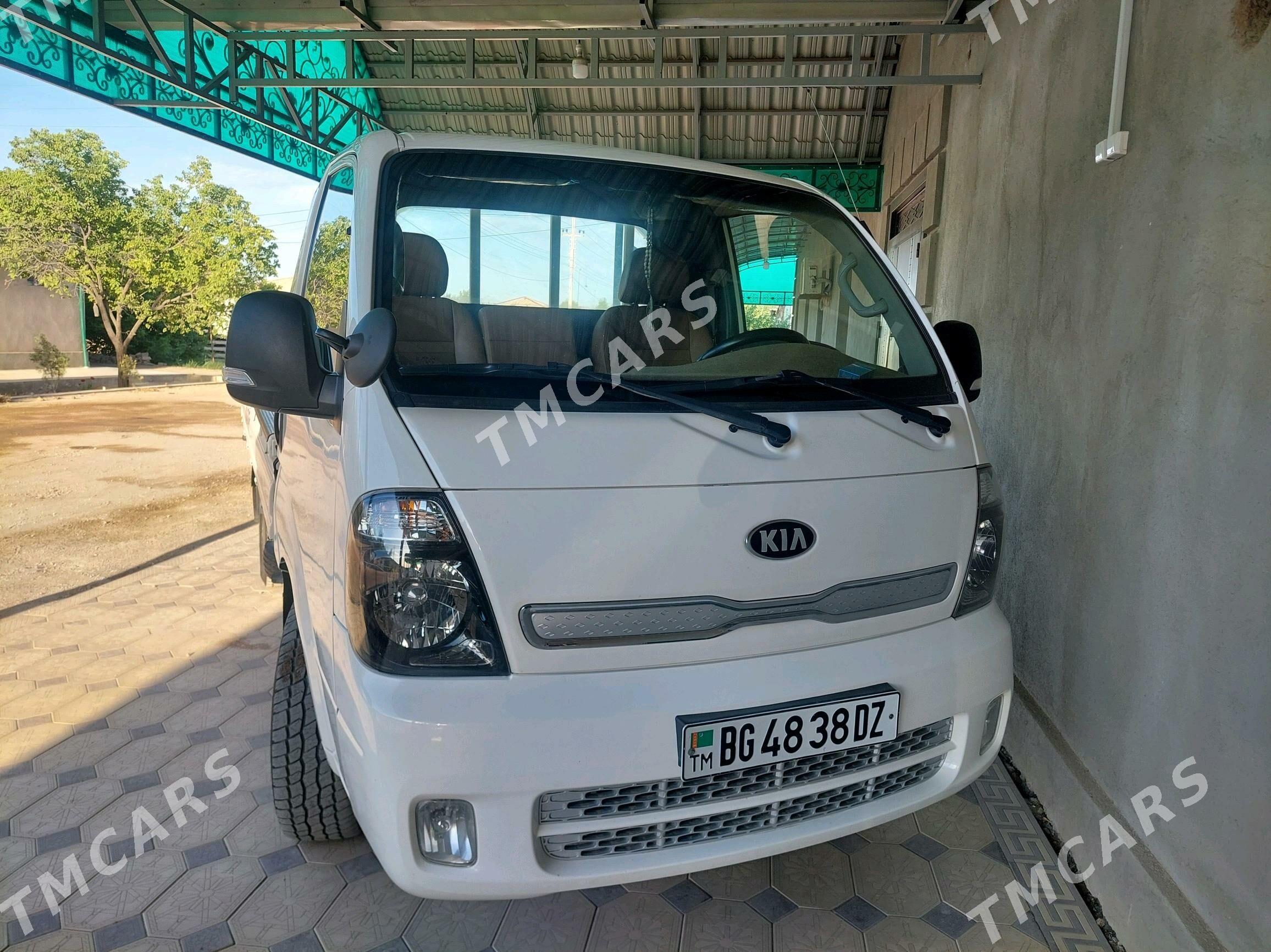 Kia Bongo 2018 - 270 000 TMT - Дашогуз - img 6