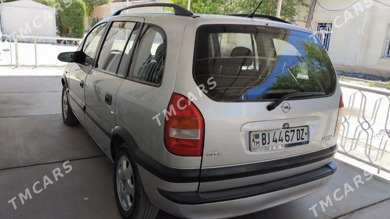 Opel Zafira 2002 - 77 000 TMT - Дашогуз - img 3