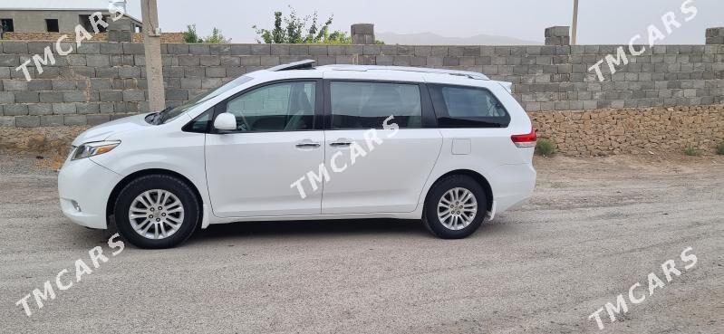 Toyota Sienna 2012 - 285 000 TMT - Magdanly - img 4
