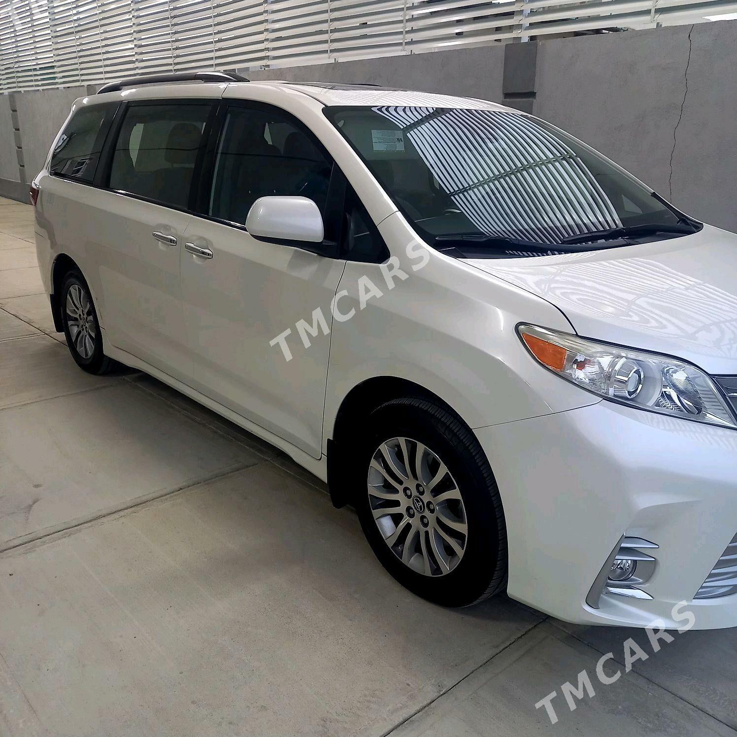 Toyota Sienna 2019 - 470 000 TMT - Aşgabat - img 2