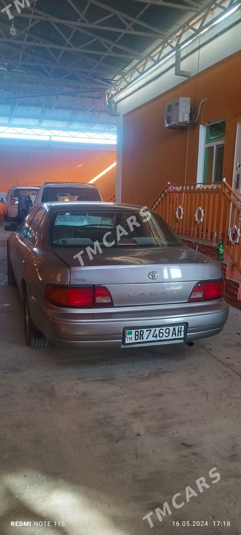 Toyota Camry 1995 - 75 000 TMT - Теджен - img 5