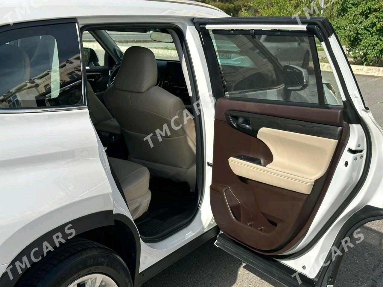 Toyota Highlander 2021 - 760 000 TMT - Aşgabat - img 3