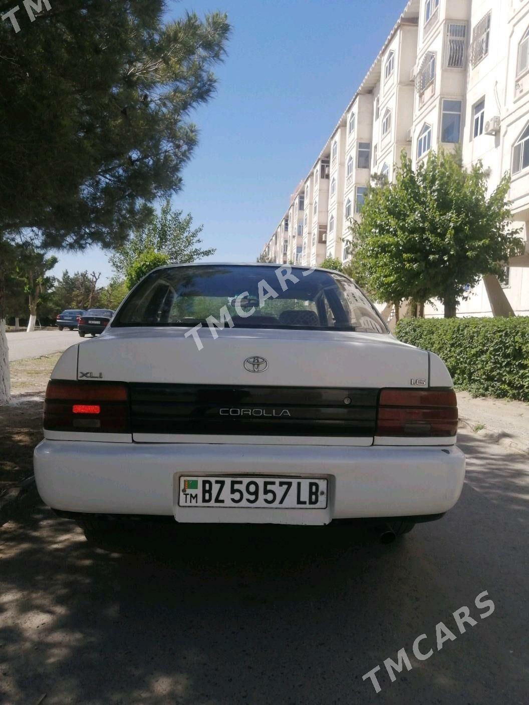 Toyota Corolla 1993 - 50 000 TMT - Türkmenabat - img 3