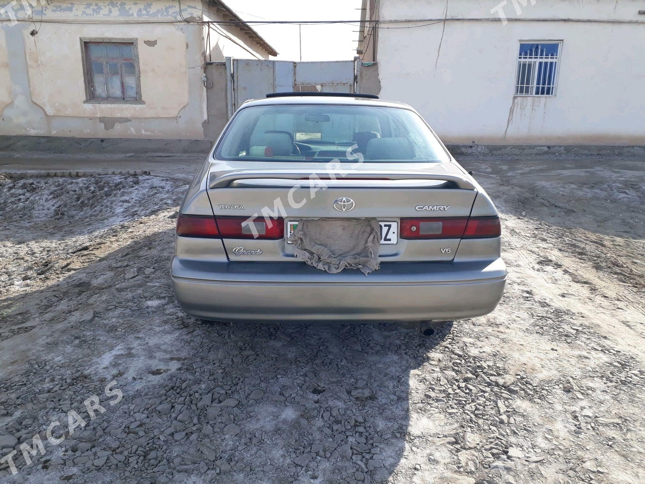 Toyota Camry 1997 - 100 000 TMT - Болдумсаз - img 3