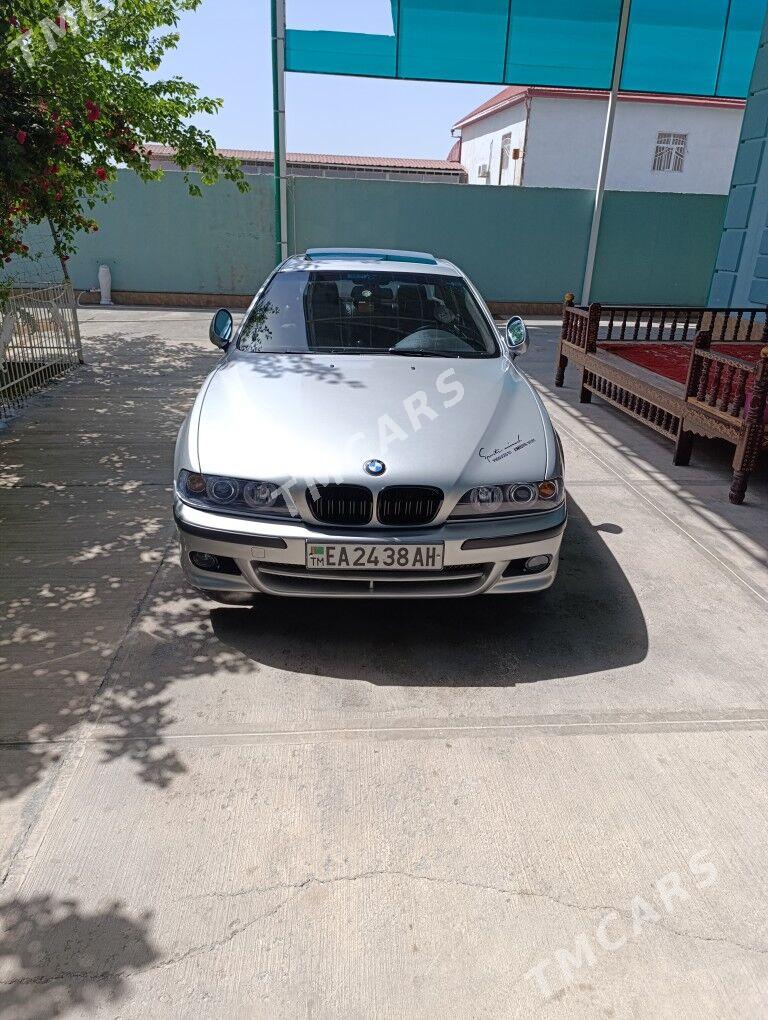 BMW E39 2001 - 135 000 TMT - Aşgabat - img 2