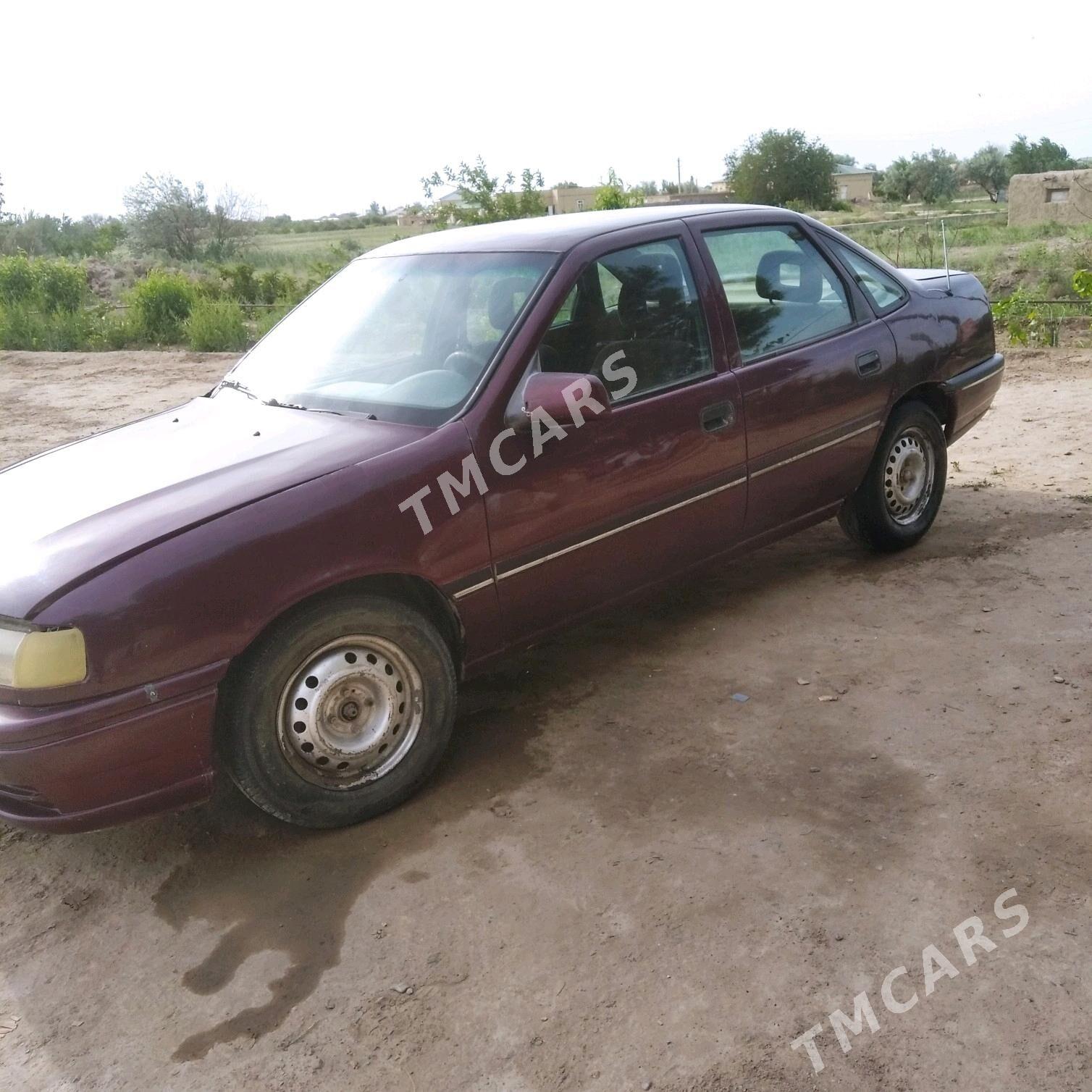 Opel Vectra 1992 - 15 000 TMT - Фарап - img 3