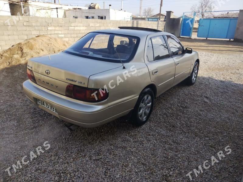 Toyota Camry 1993 - 70 000 TMT - Джебел - img 3